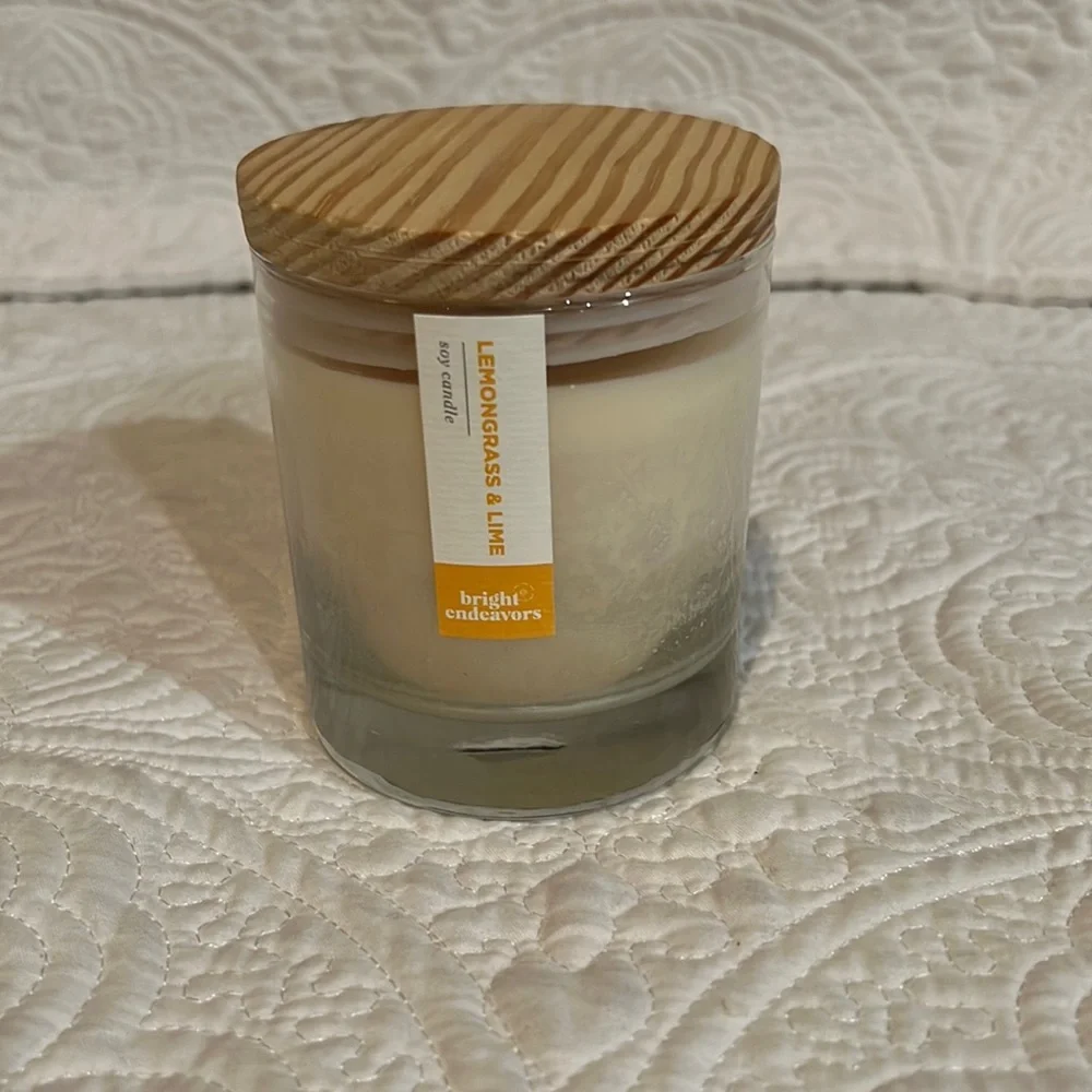 Bright endeavors‎ lemongrass and lime soy candle, new